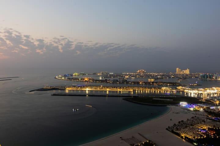 Pirates Bay Hostel Dubai Buitenkant foto