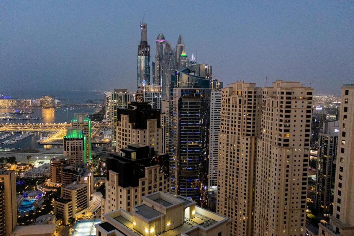 Pirates Bay Hostel Dubai Buitenkant foto